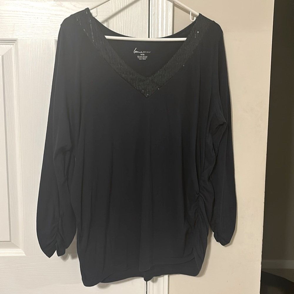 Woman’s top lane Bryant 18/20 navy blue with sequins